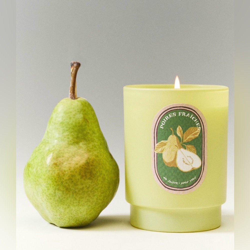 Anthropologie Juliette Fruity Salted Pear & Lily Boxed
Glass Candle, NWT
